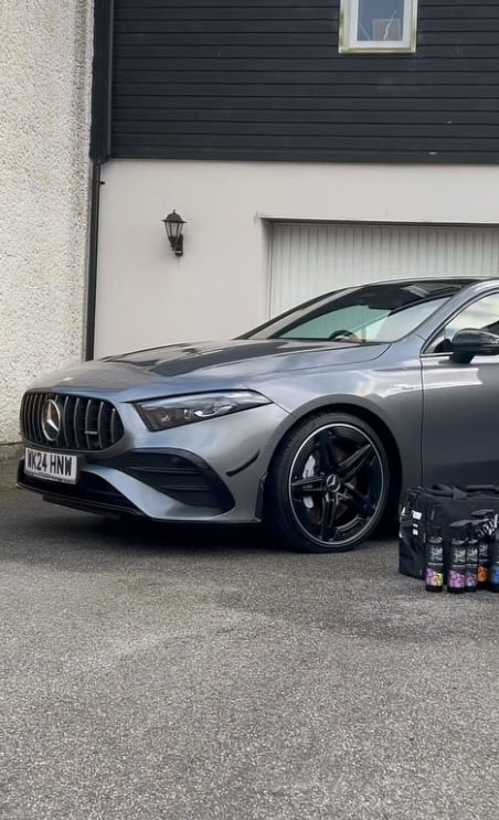 SGT Signature Detail